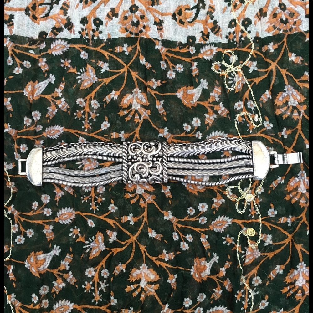 Tibetan Silver Scroll Pattern Bracelet - image 3